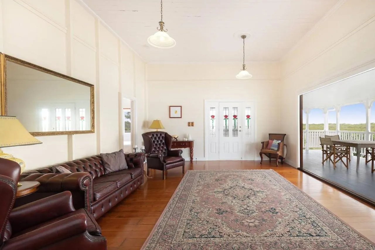Holiday home Coastal Queenslander With Fraser Island Views Boonooroo
